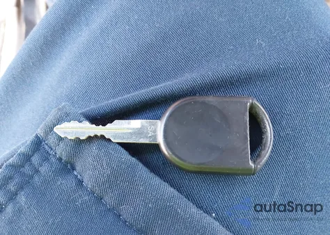 2002 Ford Ranger Xlt from USA, damaged, VIN 1FTYR44E02TA31482